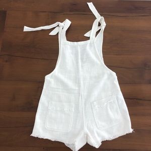 Billabong short overalls